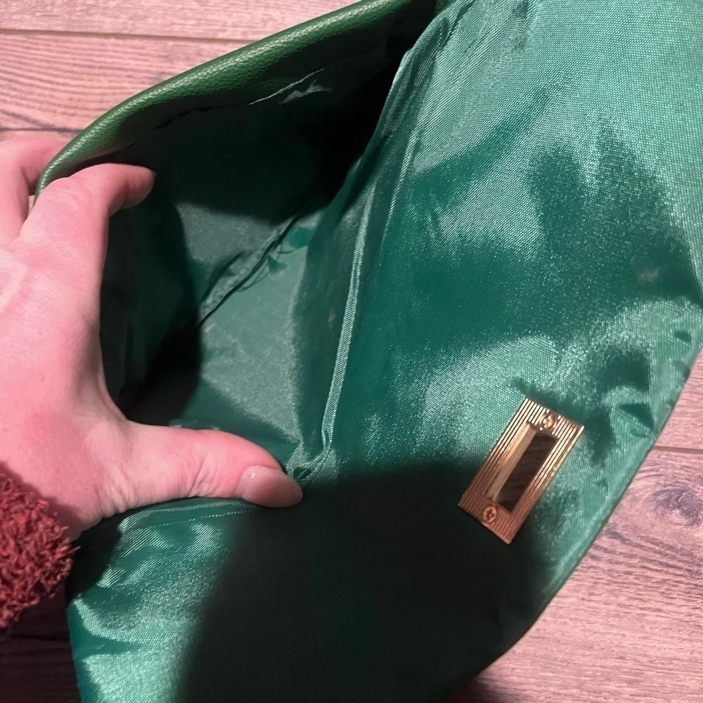 Chantecallie makeup bag green